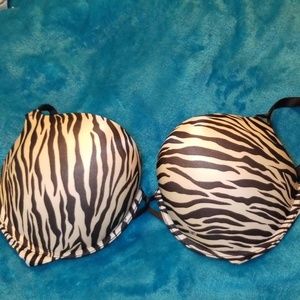 Victoria secret miraculous plunge